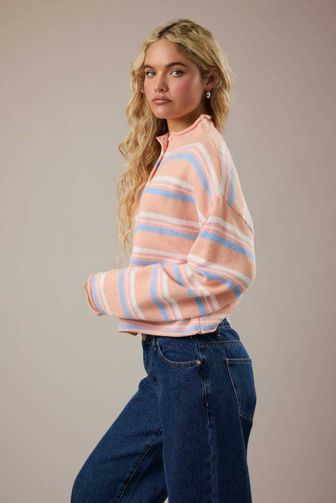 ROLL HEM BUTTONS DETAIL STRIPED CARDIGAN