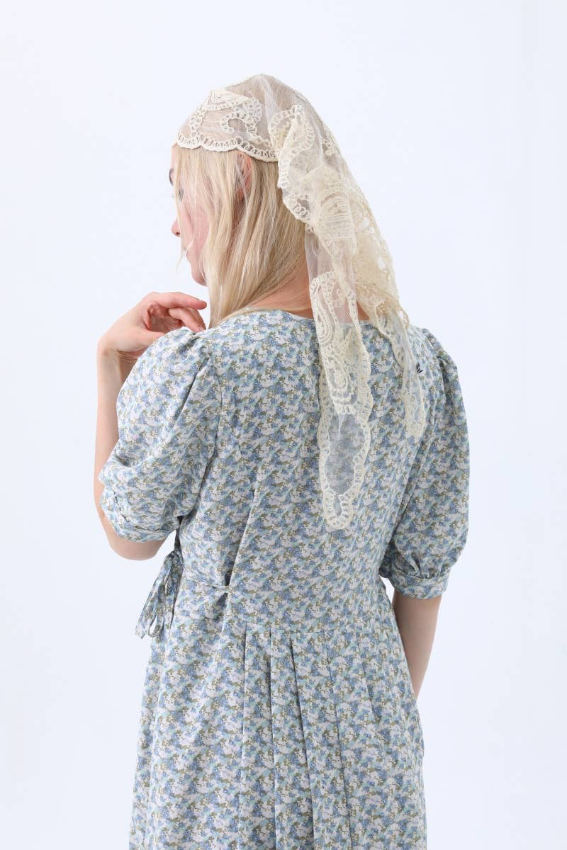 Retro Embroidered Lace Triangle Hair Scarf