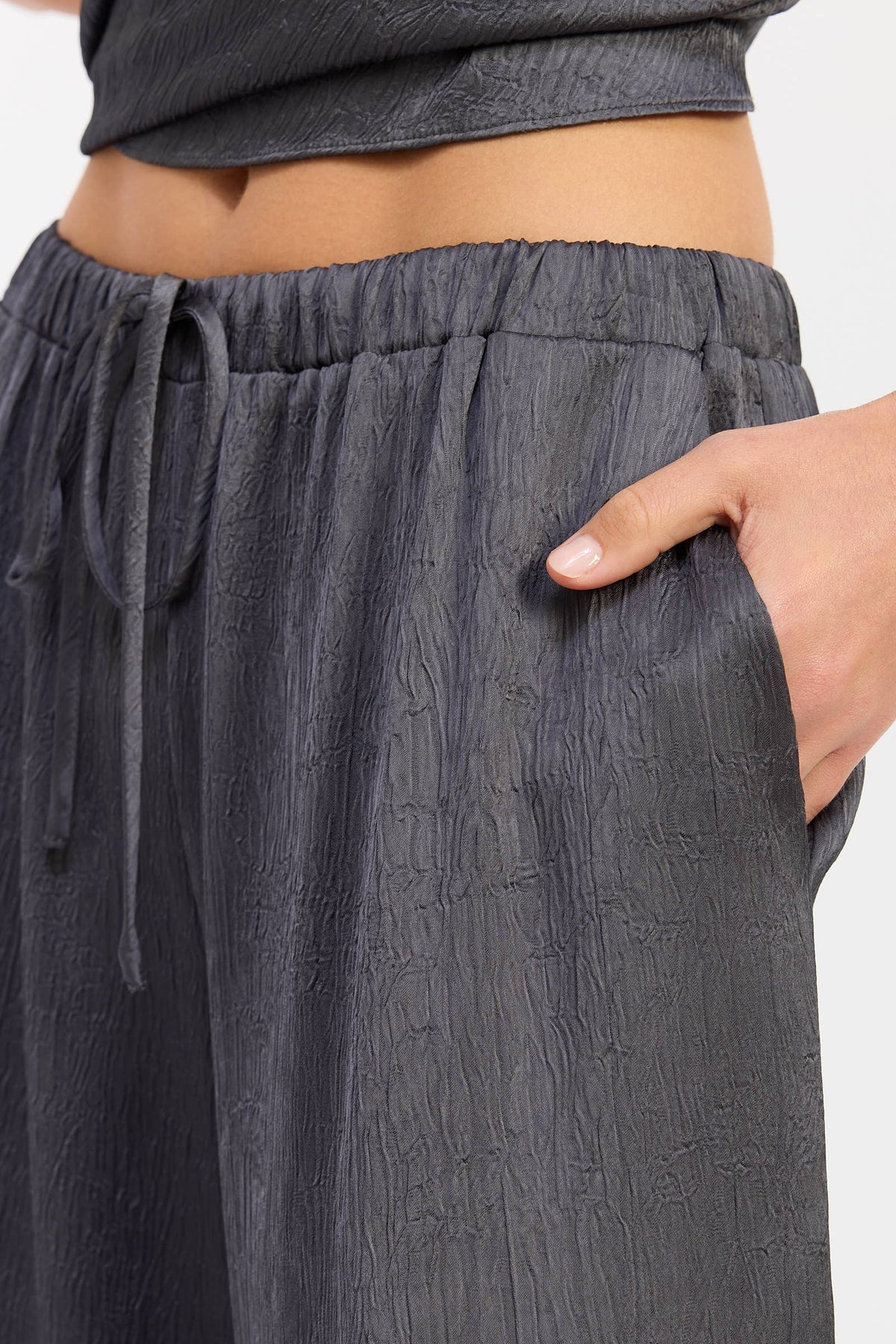 SATIN DRAWSTRING PANTS