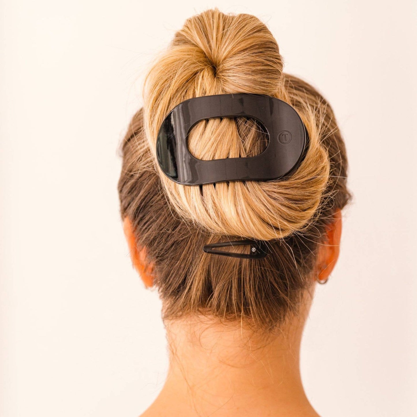 Jet Black Round Flat Hair Clip | Large