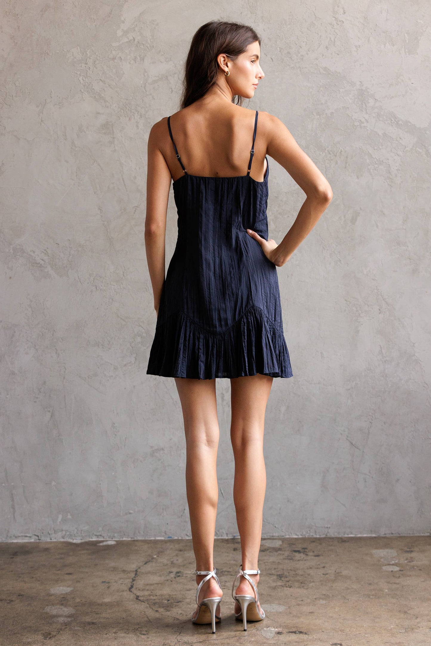 LD2382-RUCHED V-NECK MINI DRESS