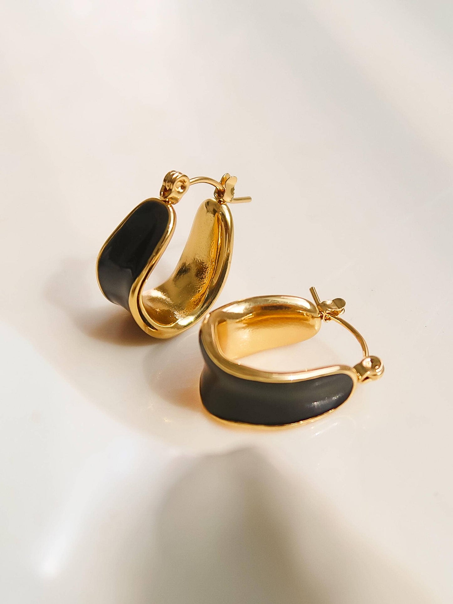 Candide 18K Gold Non-Tarnish Classic Hoop Earring