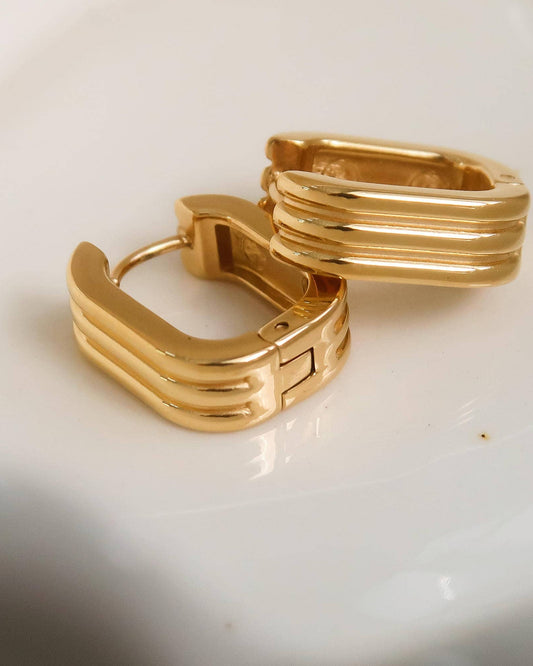 Noa 18K Gold Non-Tarnish Stripe Hoop Earring