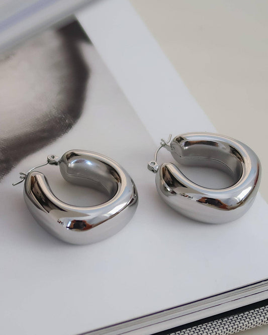 Hunter 18K Gold Non-Tarnish Classic U Hoop Earring