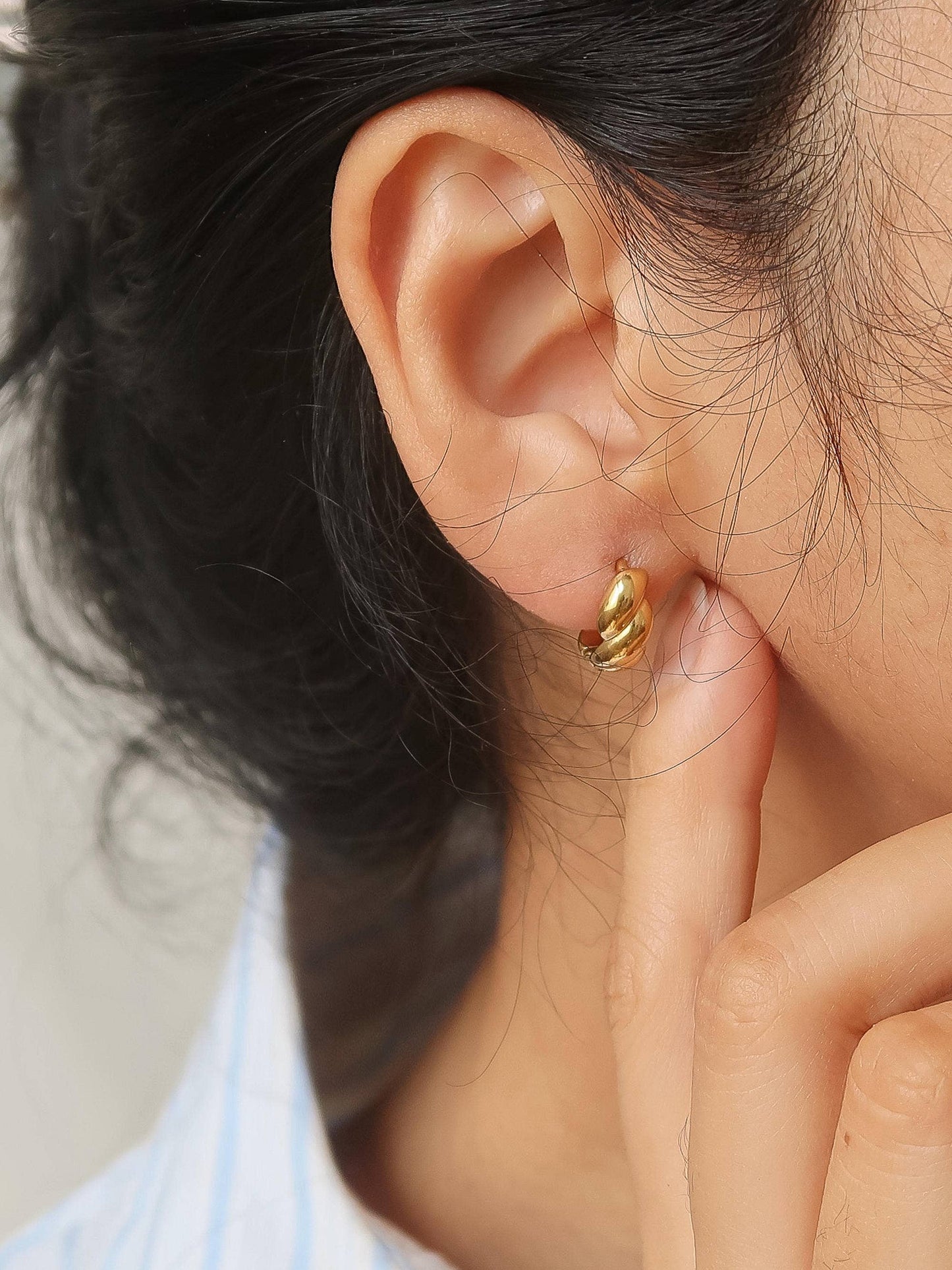 Brea Twisted Hoop Earrings