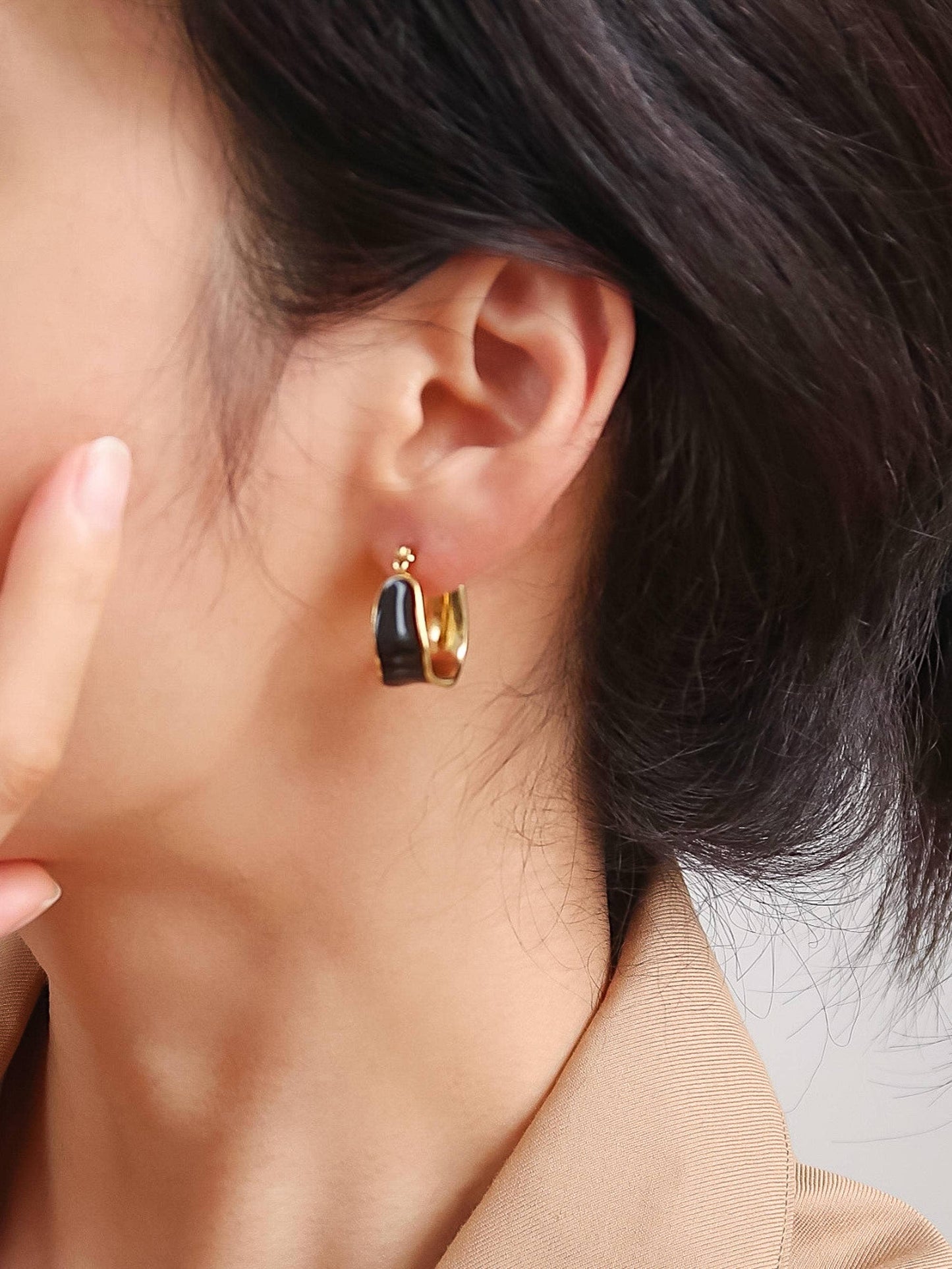 Candide 18K Gold Non-Tarnish Classic Hoop Earring