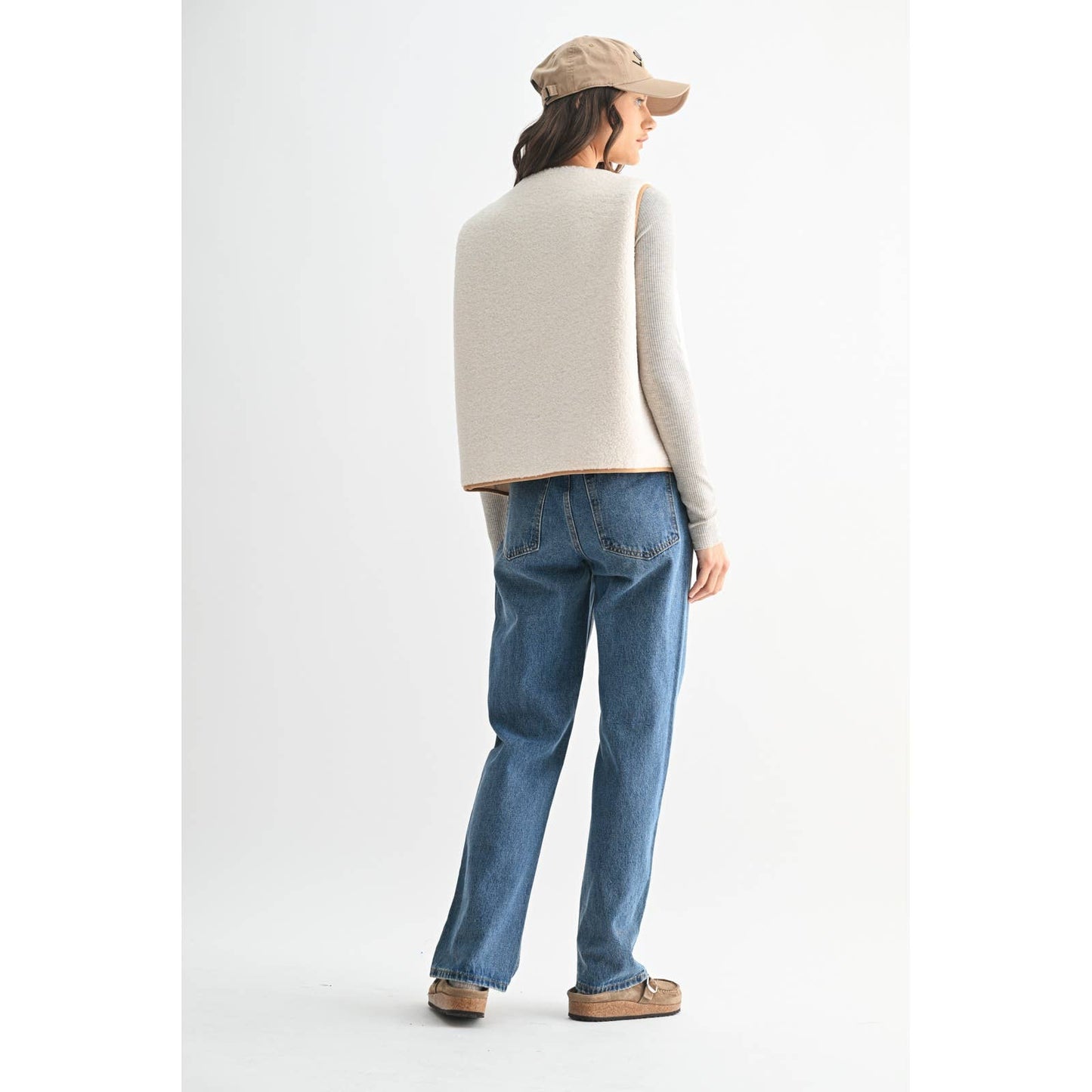 CONTRAST FLEECE VEST