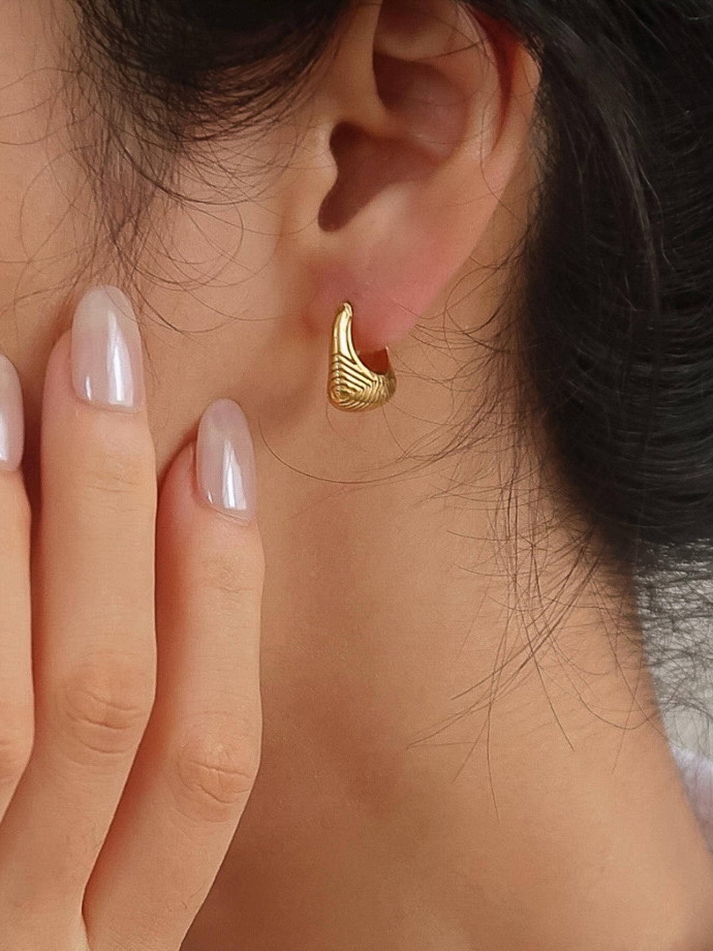 Prisme 18K Gold Non-Tarnish Textured Hoop Earrings