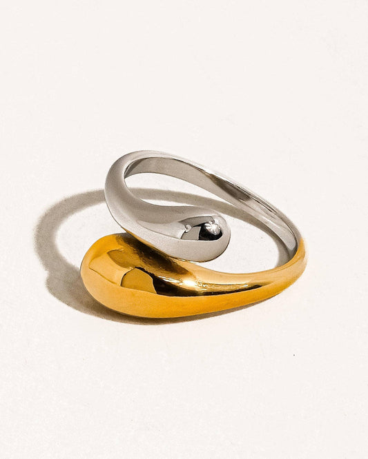 Gabrielle 18K Gold Non-Tarnish Open Twist Ring
