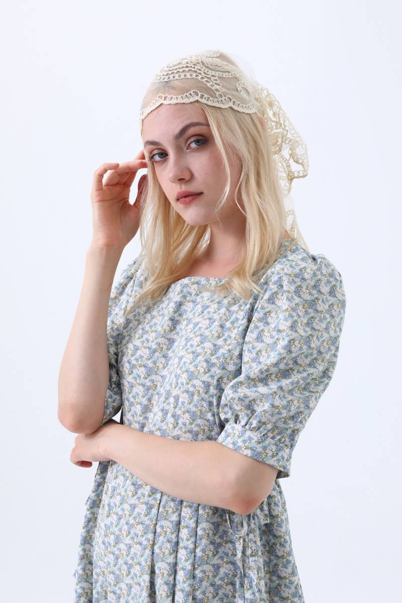 Retro Embroidered Lace Triangle Hair Scarf