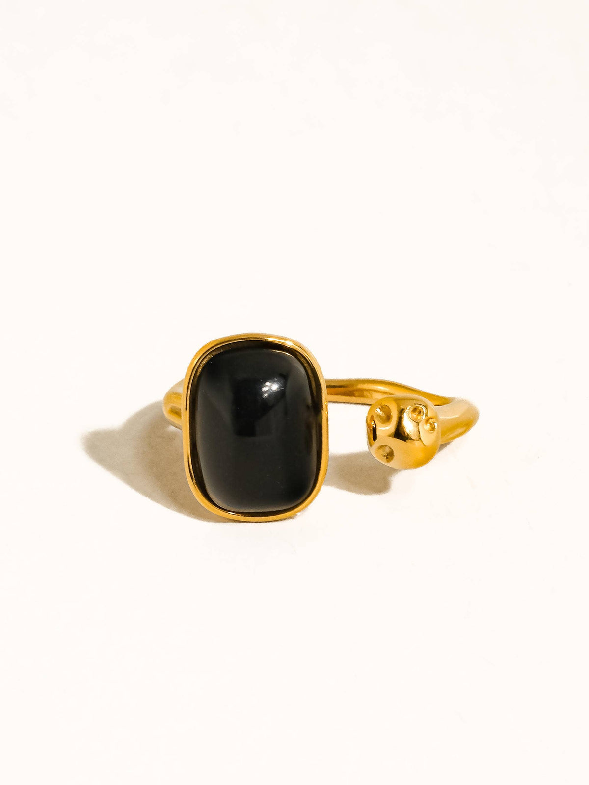 Estrella 18K Gold Non-Tarnish Black Stone Ring