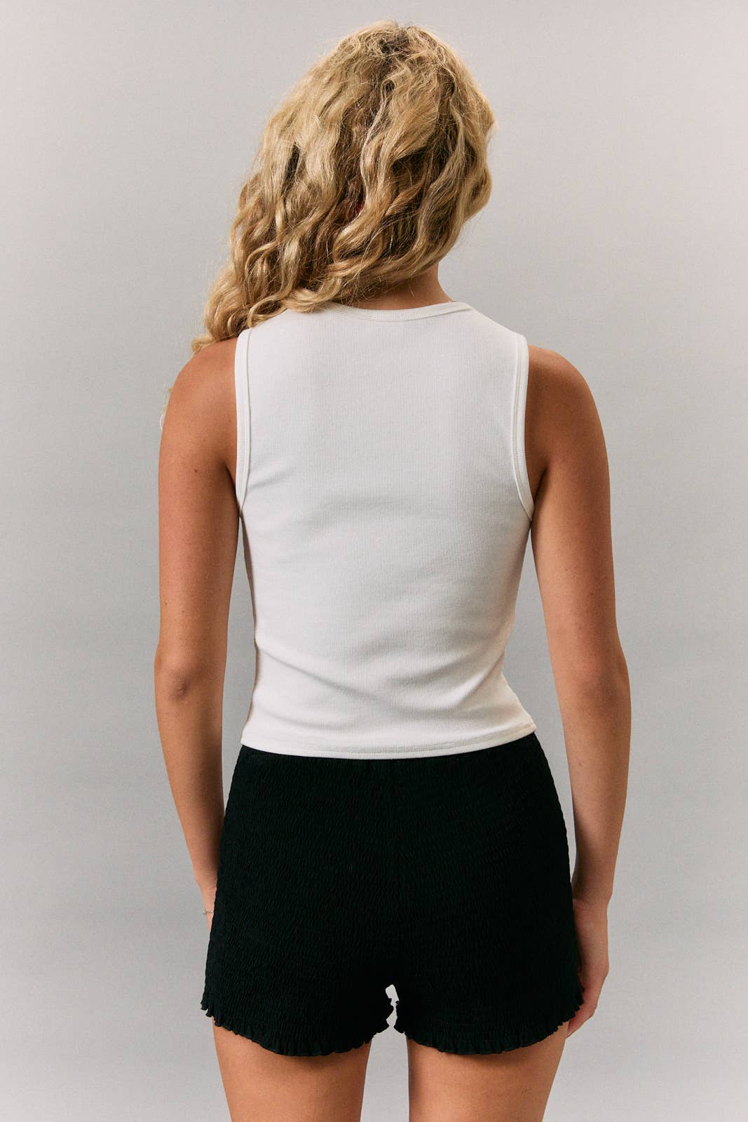 "TENNESSEE" STATE OUTLINE PRINTED SLEEVELESS ROUND NECK TANK